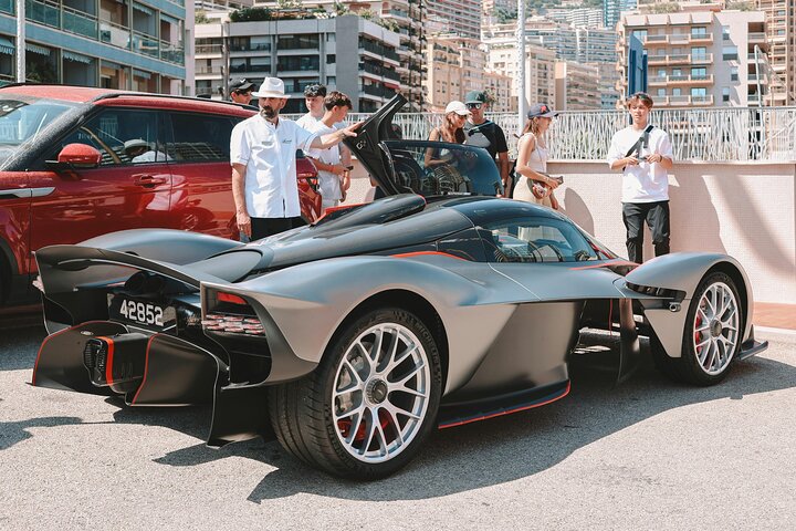 Monaco Like a Local: Private VIP Walking Tour F1, Casino & Palace