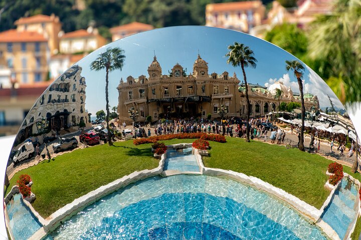 Monaco Like a Local: Private VIP Walking Tour F1, Casino & Palace