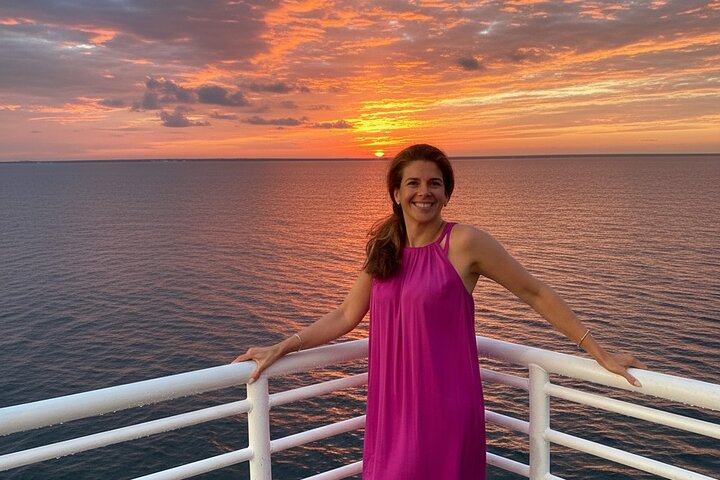 3 Hour Sunset Dinner Cruise by Solaris Yacht in Miramar Beach