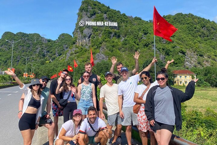 Zipline Dark Cave and Phong Nha Cave Explorer’s Day Tour
