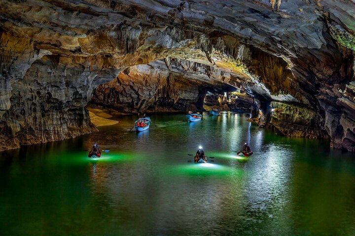 Zipline Dark Cave and Phong Nha Cave Explorer’s Day Tour