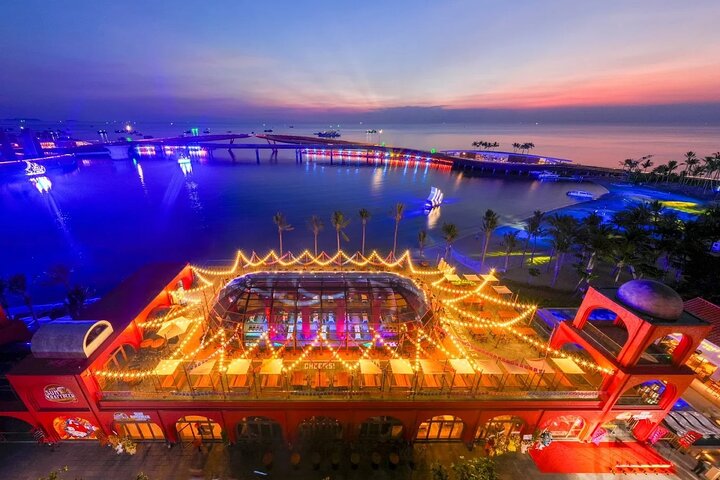 Phu Quoc: Kiss of the sea, Dinner with Symphony of the Sea