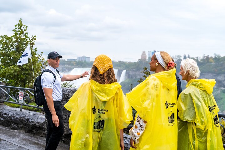 Niagara Falls Boat Cruise & Journey Behind the Falls Tour