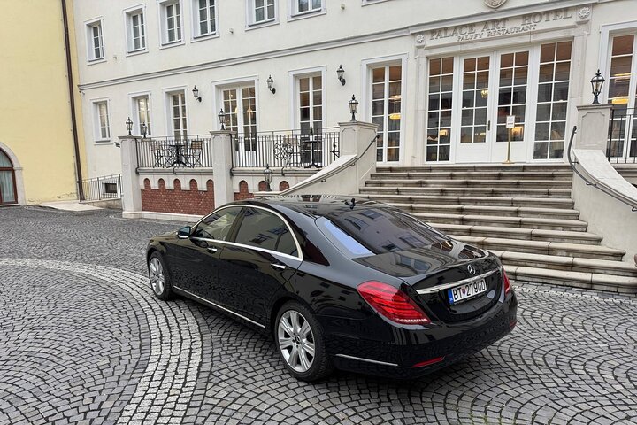 Transfer from Vienna airport to Bratislava