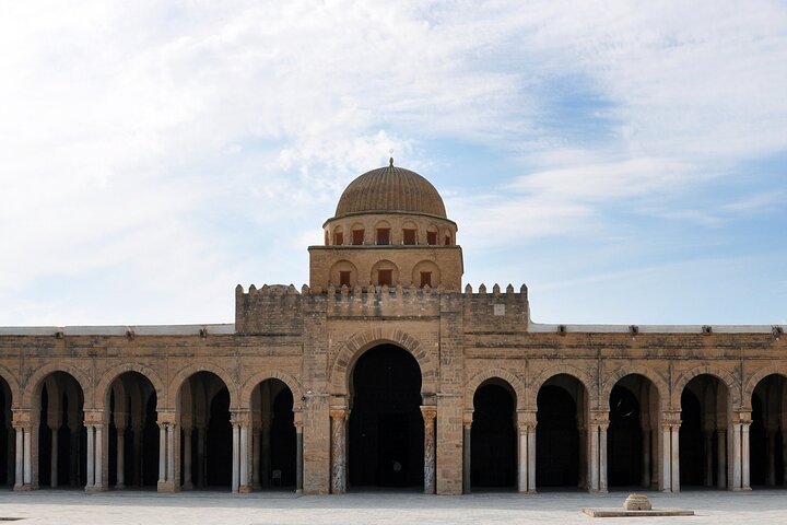 Ultimate Fun Tour : El Jem, Kairouan, Monastir (Pick Up Included)