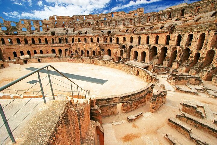 Ultimate Fun Tour : El Jem, Kairouan, Monastir (Pick Up Included)