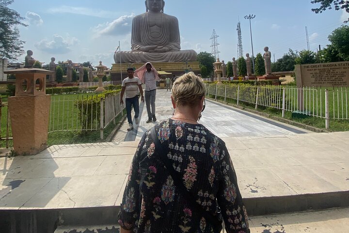 Bodhgaya Guided Day Trip from Patna with Pickup