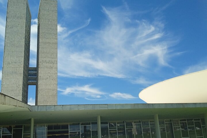 Brasilia in 2 Hours – City Tour for Passengers in Connexão