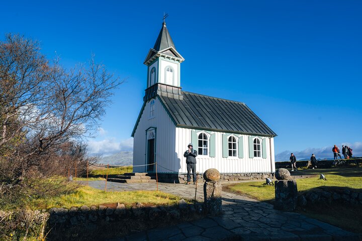 Small-group Golden Circle Classic Tour from Reykjavik