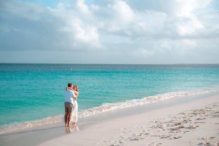 Private Vacation Photoshoot with Photographer Georgetown Bahamas