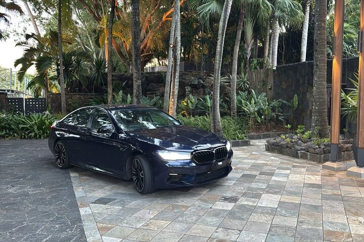 Private Transfer from Airport to Hotel in Mauritius
