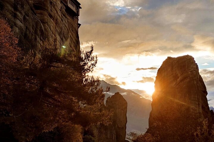 Meteora: Private Hiking,Morning or Sunset Exploration