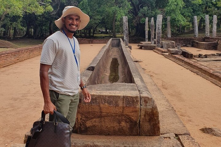 Anuradhapura Sacred City: Private Half a Day Guided Heritage Tour