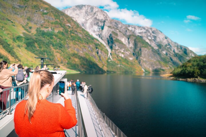 Bergen: UNESCO NærøyFjord Cruise, Flåm & Stegastein - Incl. Lunch