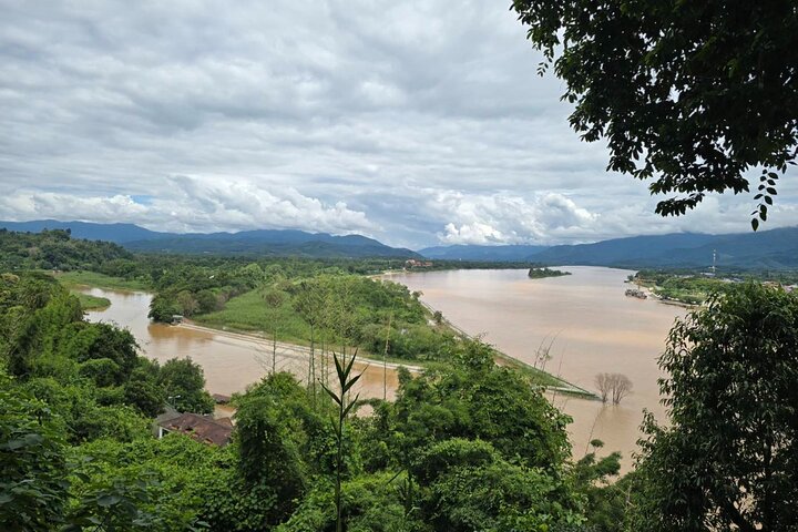 Customizable Private Day Tour of Chiang Rai Highlights