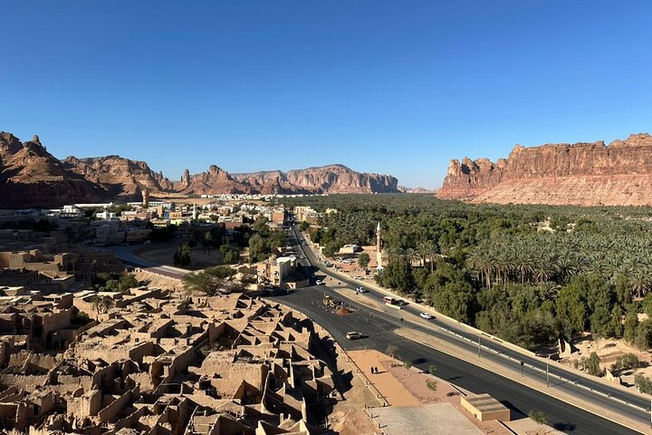 AlUla wonders: Hegra , Elephant rock , Old town , harrat