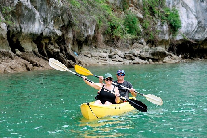 Hera Luxury Cruise - The Most Luxurious Day Tour In Halong Bay