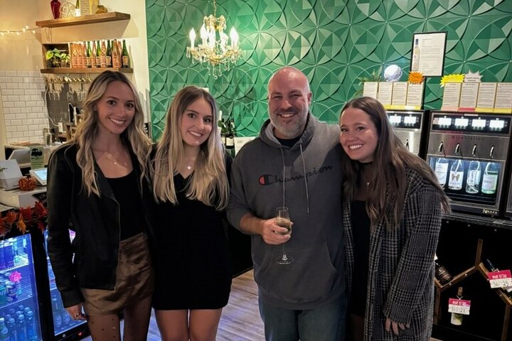 Uncorked in The Land - Wine, Cocktails & City Views