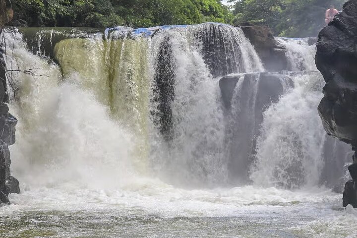 5 Island Speed Boat Tour in Mauritius with Pick up and Drop off
