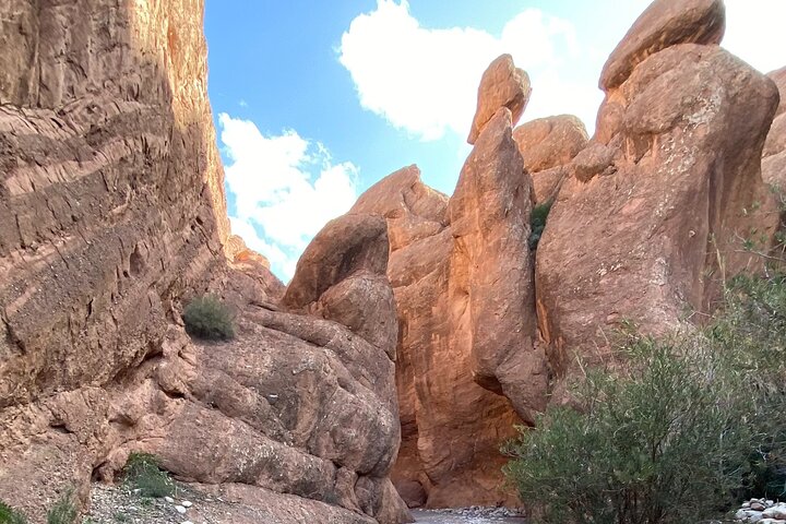 Magical Hike AT the Monkey Finger's Canyon