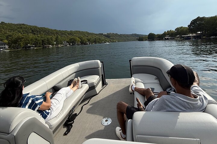 1 hr Lake Austin Boat Cruise. BYOB (Shared - Single Tickets)