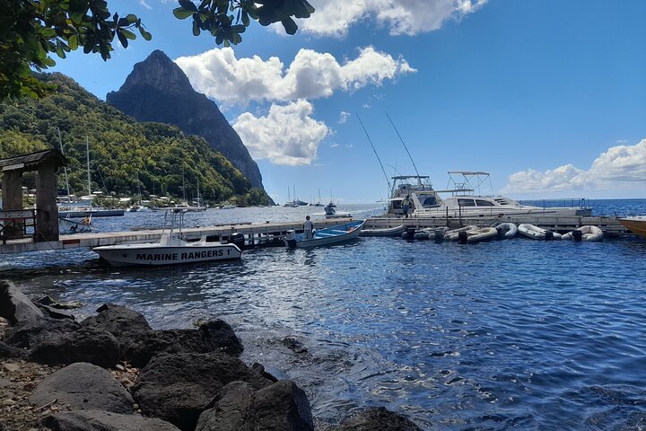 St. Lucia West Coast Boat Cruise with Snorkeling Between Pitons