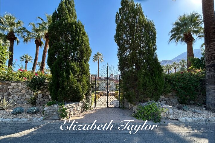 Explore Palm Springs Celebrity Homes in Style