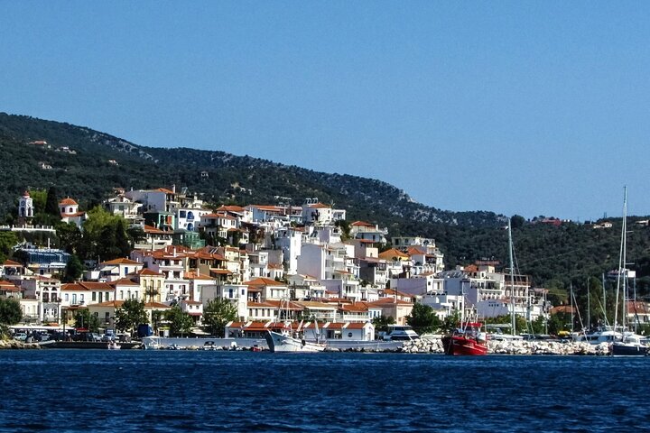 Ferry Tickets Between Skiathos and Skopelos