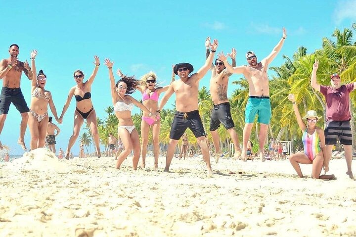 Sand-Bar Punta Cana Party Boat unlimited drinks, snorkeling Vibes