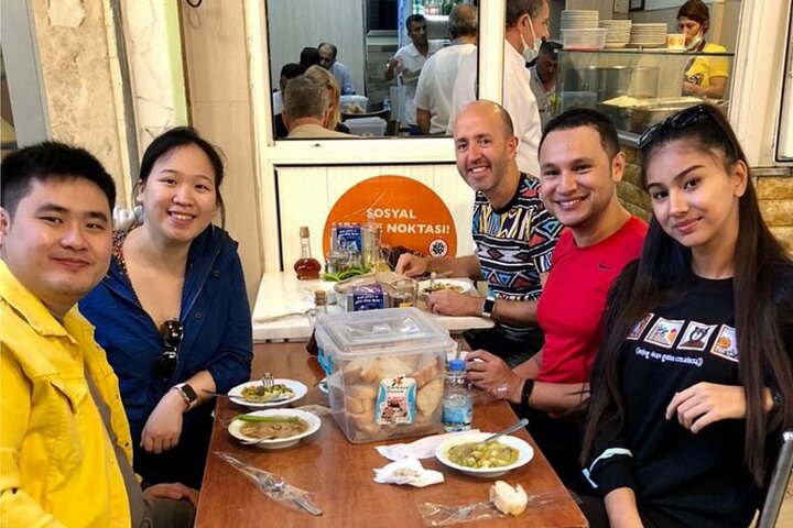 3hr Food Crawl in Belo Horizonte Markets and Local Flavors