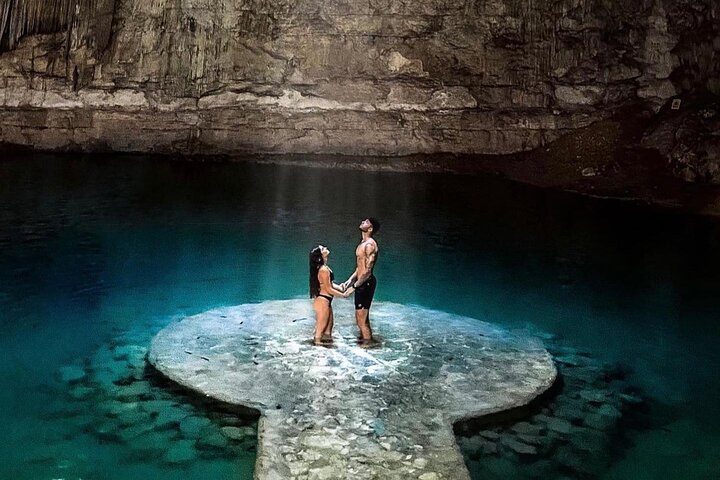 Chichén Itzá, Valladolid and 2 cenotes Ik kil and suytun