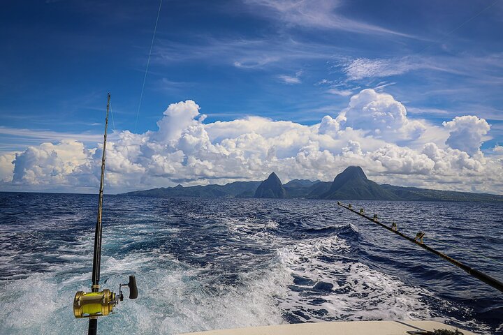 St. Lucia West Coast Boat Cruise with Snorkeling Between Pitons