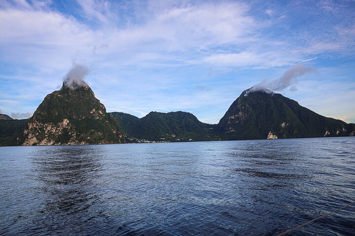 St. Lucia West Coast Boat Cruise with Snorkeling Between Pitons