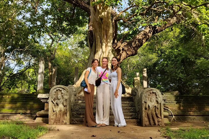 Anuradhapura Sacred City: Private Half a Day Guided Heritage Tour
