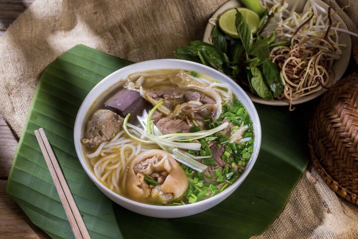 Premium Food Tour Ho Chi Minh City By Motorbike |Saigon Adventure