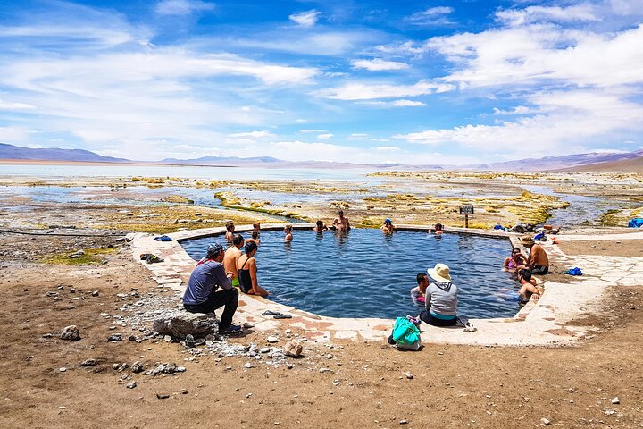 Uyuni Salt Flats & Colored Lagoons 3-Day Tour