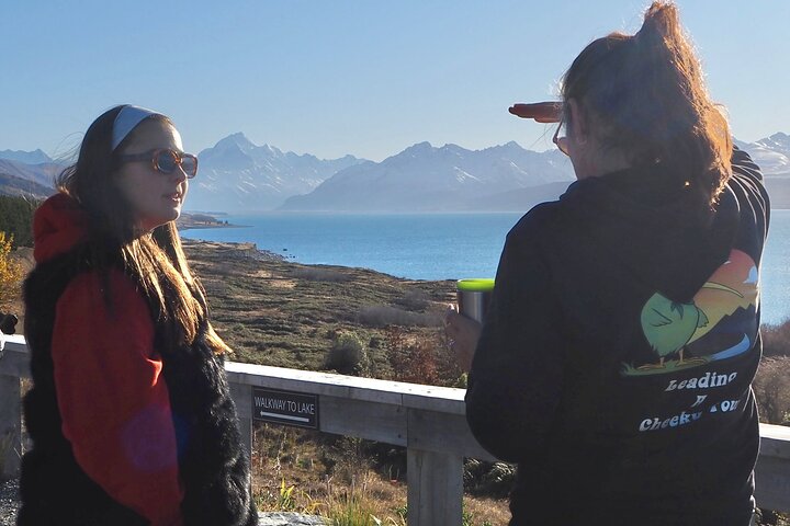 Mt Cook & Hooker Valley Small Group Tour from Queenstown