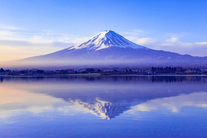 Mount Fuji Private Custom Tour with Local English Speaking Guide