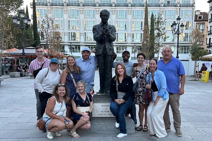 Madrid Tapas & Wine Tasting Food Tour – Small Group Local Bars