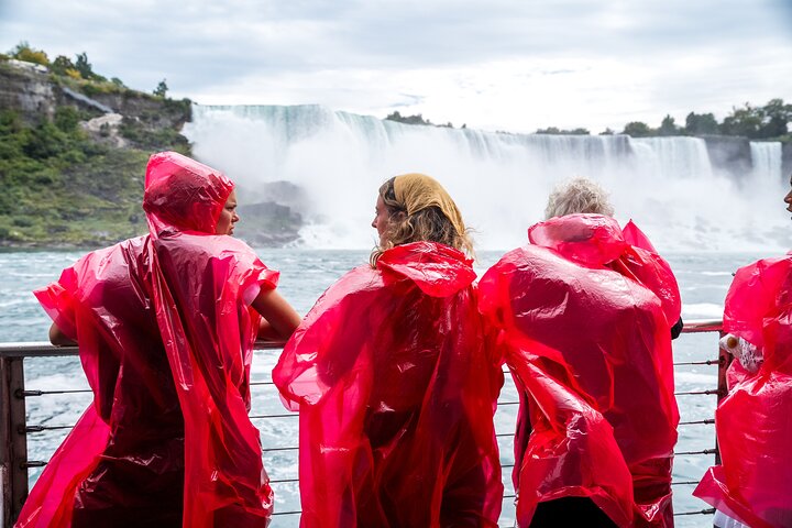 Niagara Falls Boat Cruise & Journey Behind the Falls Tour