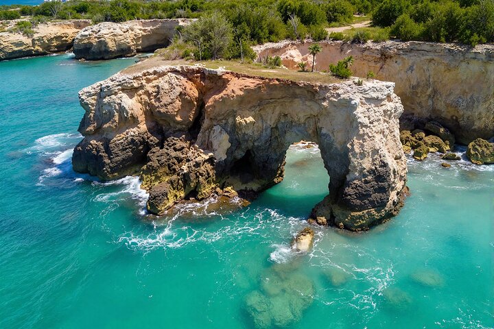 Anguilla Based: Private 3-Hr Sightseeing & Snorkel Charter