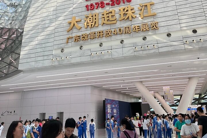 Experience Shenzhen in a Cultural Tour Beyond Tech