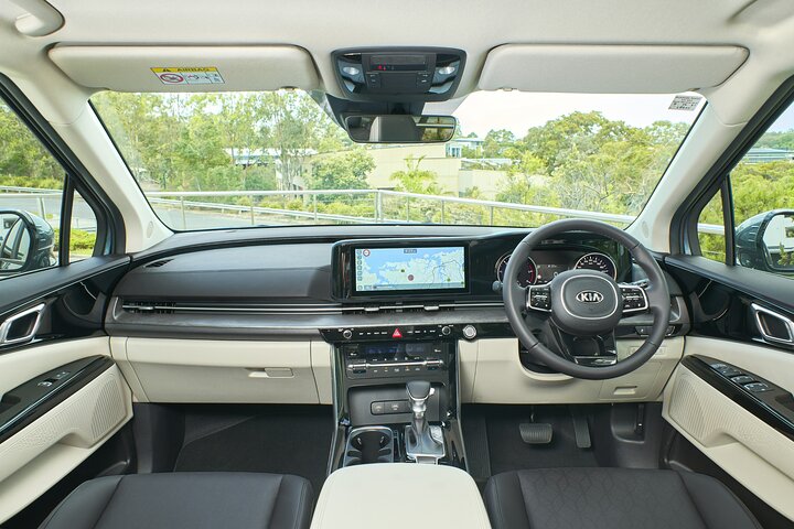 Cairns to Port Douglas Private Transfer After Hours 9 pm to 6 am