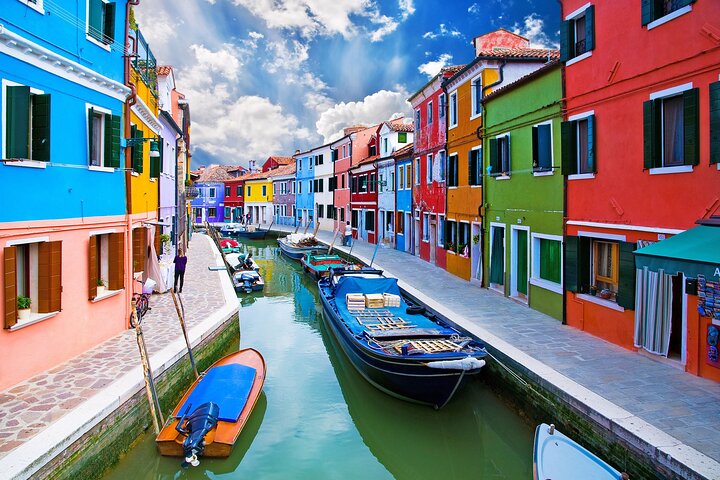 Venice Explorer Pass: Gondolas, Museums & Island Tours