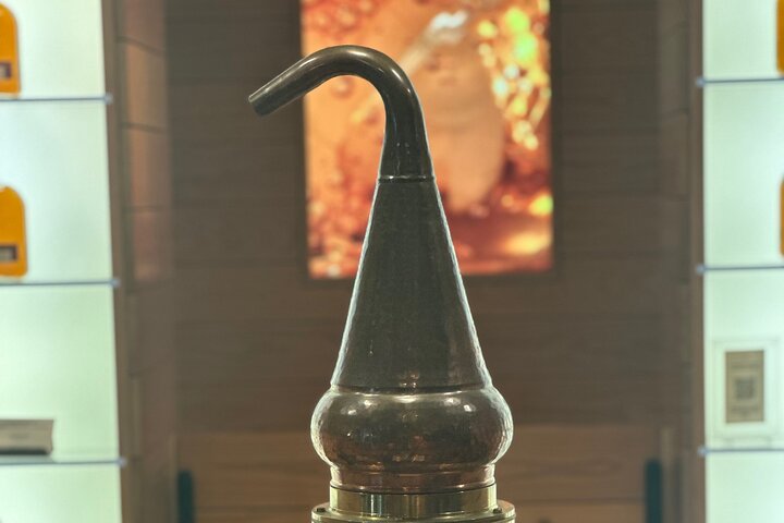 Kentucky Bourbon Experience: 3 Iconic Distilleries & Tastings
