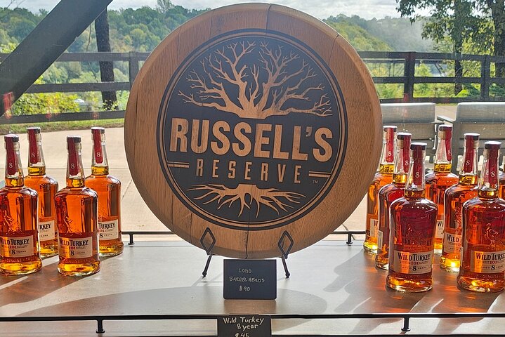 Kentucky Bourbon Experience: 3 Iconic Distilleries & Tastings