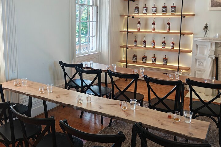 Kentucky Bourbon Experience: 3 Iconic Distilleries & Tastings