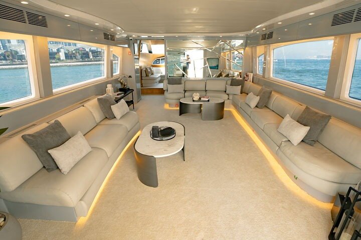 Dubai Marina Luxury Yacht Tour with Optional Breakfast or BBQ