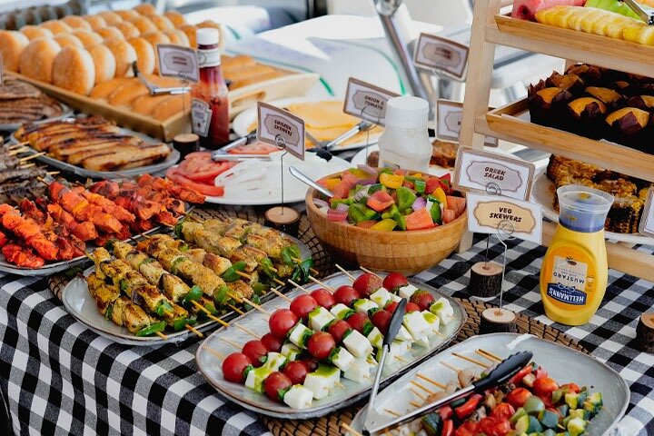 Dubai Marina Luxury Yacht Tour with Optional Breakfast or BBQ