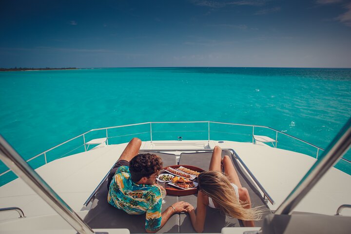 Private 51' Leopard Yacht – Vallarta & Punta Mita All Inclusive